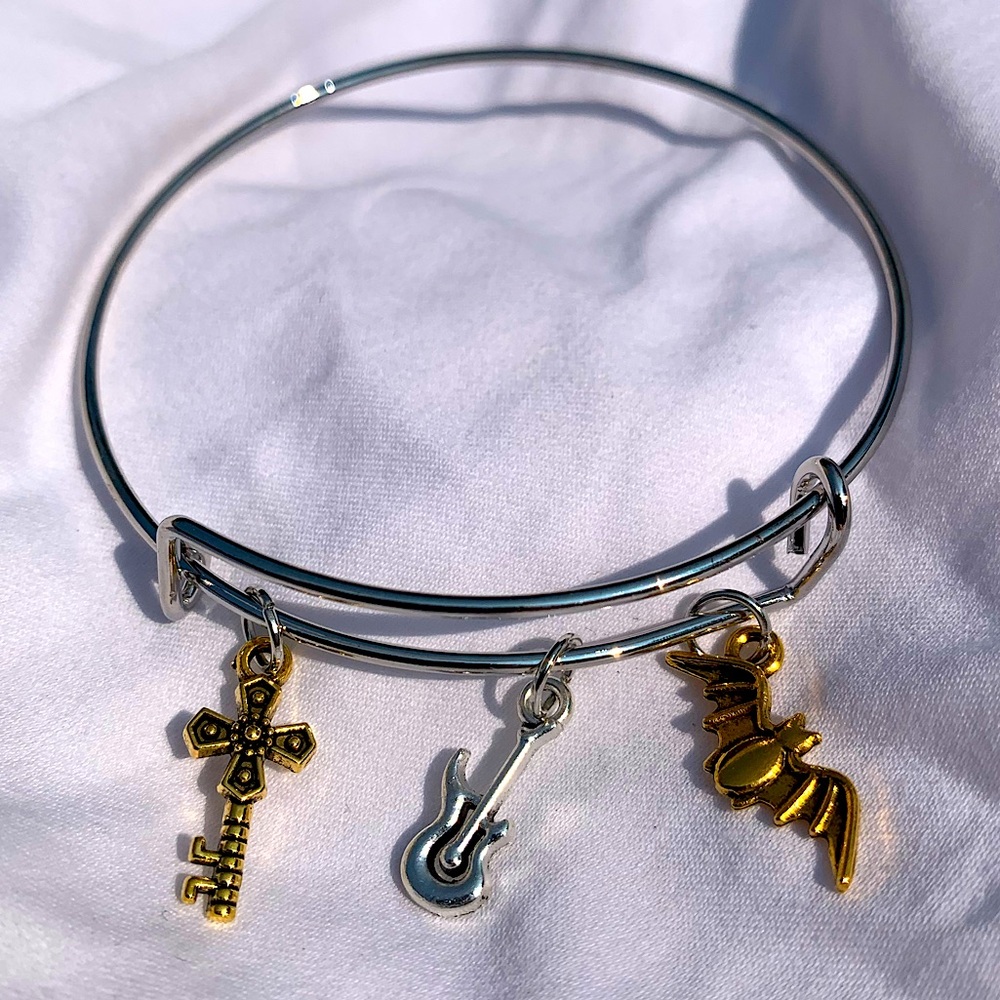 Brand New! Handmade! Adjustable Charm Bracelet